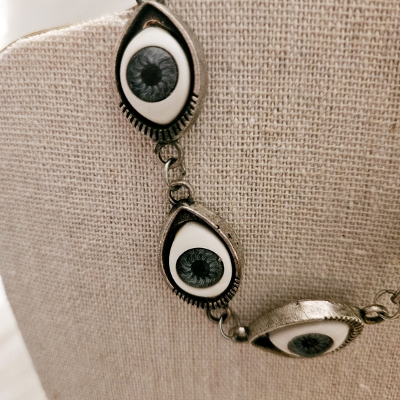 Eye Bracelet 👁 Unique 👁 - Picture 2 of 6